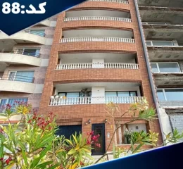 آپارتمان 5 طبقه با نمای آجری در کلارآباد