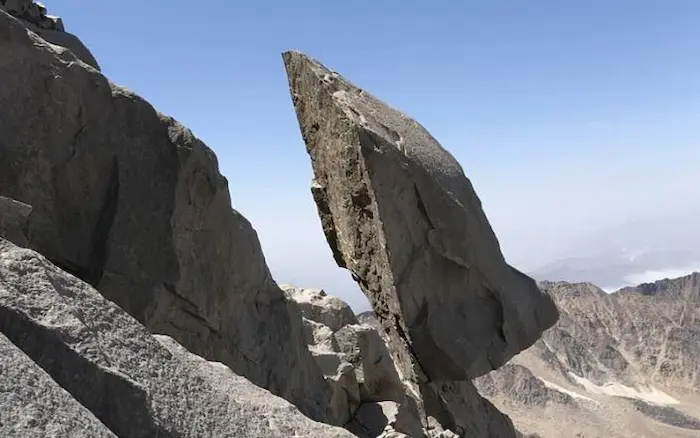 قله های سنگ سماور عباس اباد در مازندران 456451