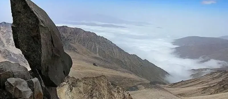 صخره های سنگی عظیم الجثه سنگ سماور در ارتفاعات مازندران 4156845